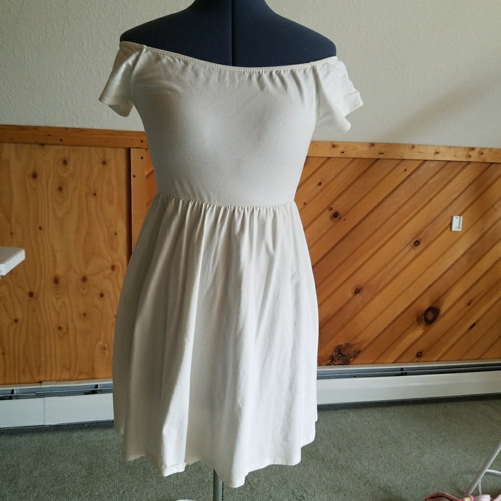 Off-shoulder Dress